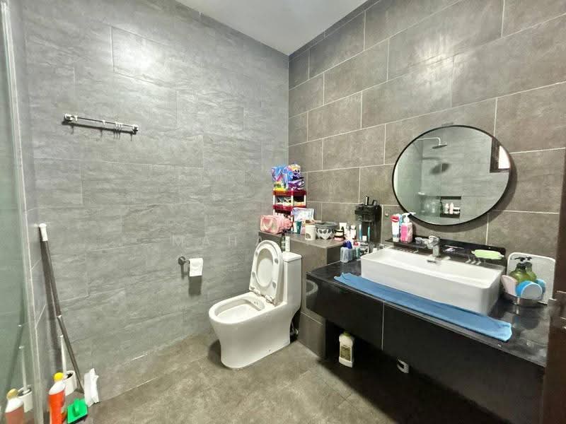 Semi-Detached House for Sale in Taman Tasik Semenyih (Semenyih) - Mahafiz . - Bathroom - PropertyGuru.com.my
