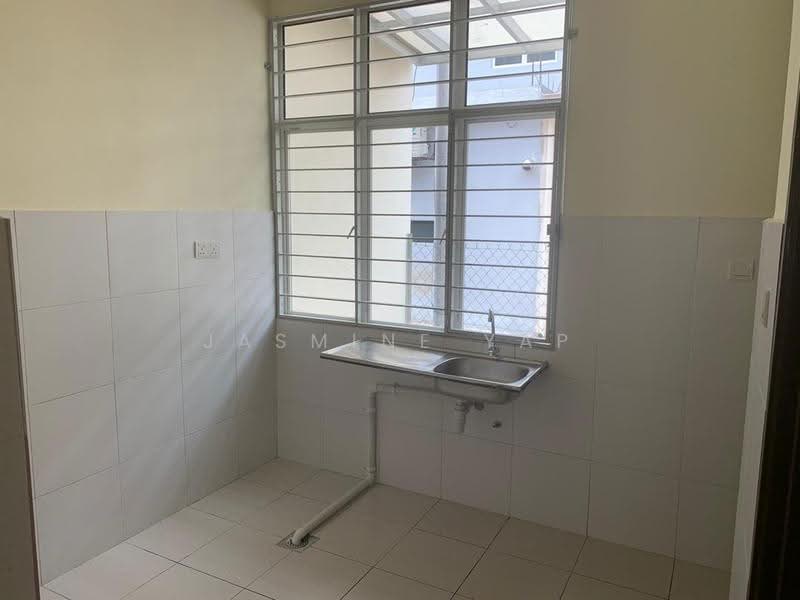 Terraced House for Rent in Bandar Puteri Klang (Klang) - Jasmine Yap - Kitchen - PropertyGuru.com.my