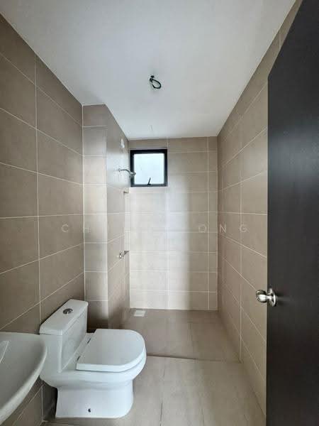 Kediaman Servis untuk Dijual di RESIDENSI IDAMAN RIA - Chuan Hong Kee - Bathroom - PropertyGuru.com.my