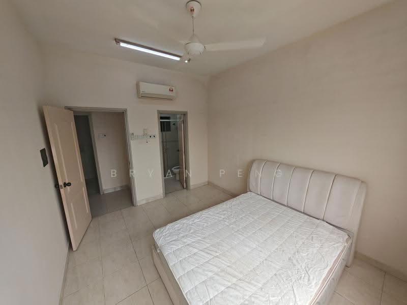 Kondominium untuk Disewa di Pelangi Utama - Bryan Peng - Bedroom - PropertyGuru.com.my