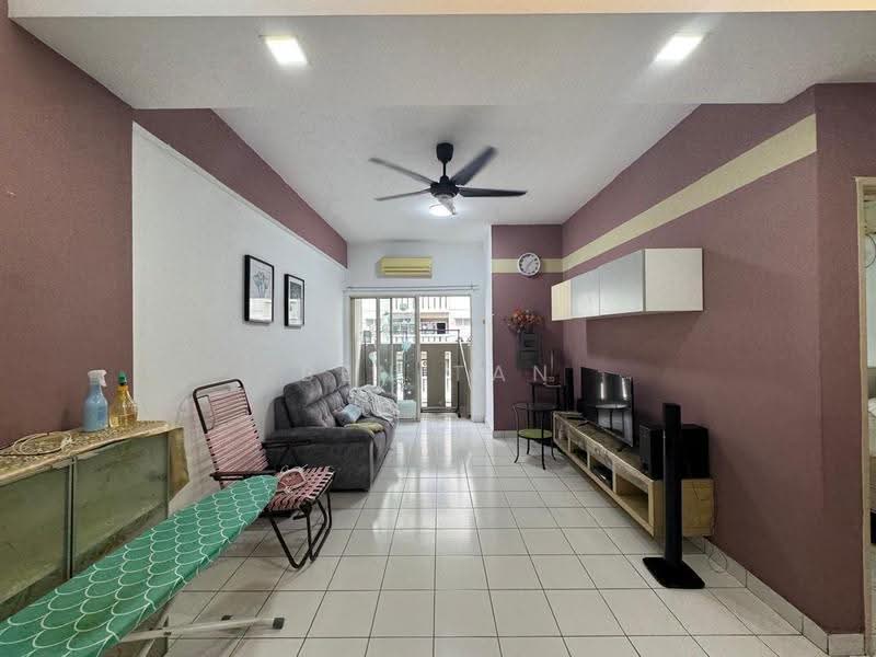 Kediaman Servis untuk Disewa di Fortune Avenue - Ben Tan - Living Room - PropertyGuru.com.my