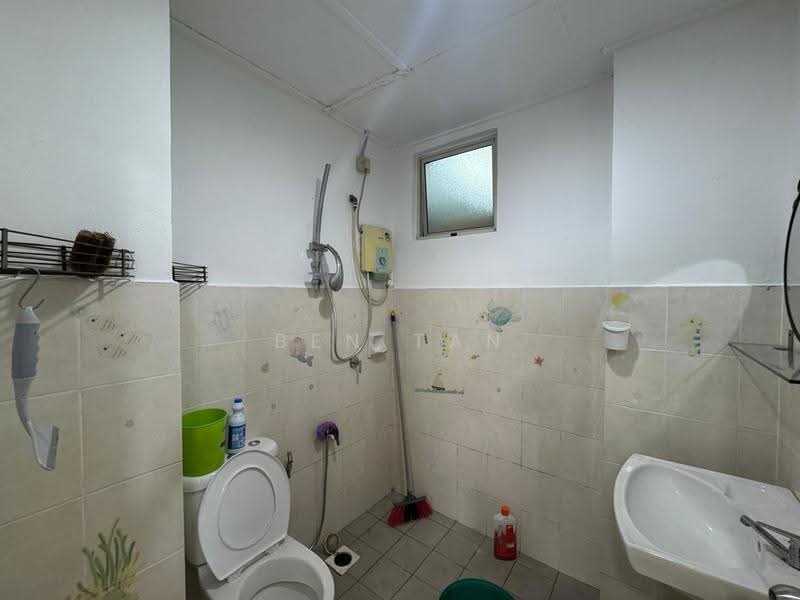 Kediaman Servis untuk Disewa di Fortune Avenue - Ben Tan - Bathroom - PropertyGuru.com.my