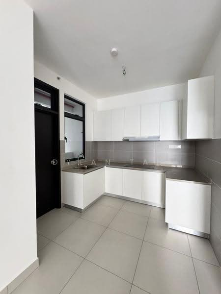 Kediaman Servis untuk Dijual di RESIDENSI IDAMAN RIA - Dylan Tan - Kitchen - PropertyGuru.com.my