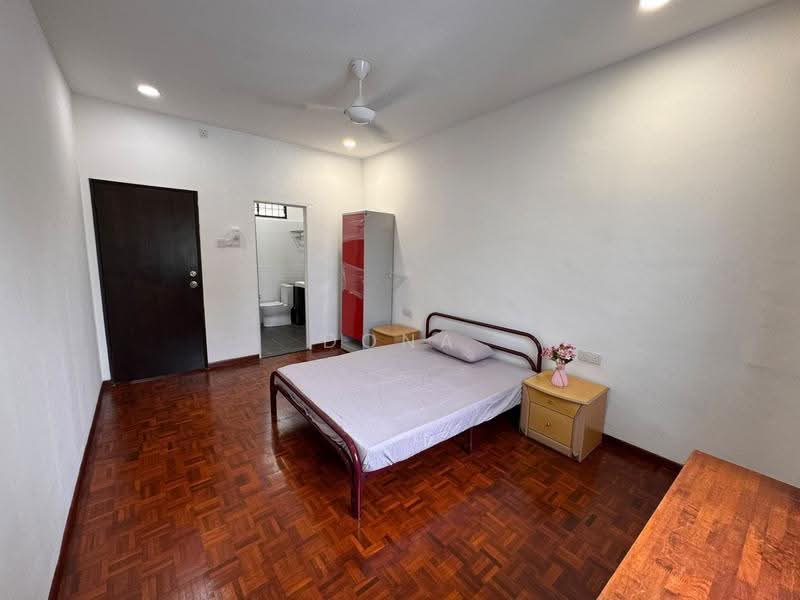2-storey Terraced House for Rent in Taman Skudai Baru (Skudai) - Dona - Bedroom - PropertyGuru.com.my