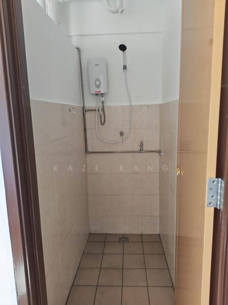 Apartment for Sale at Desa Indah Block 33 - Kaze Kang - Bathroom - PropertyGuru.com.my