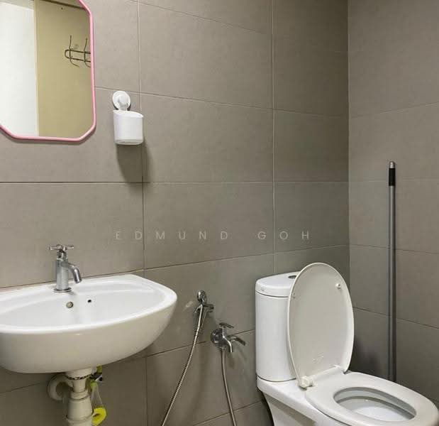 Kediaman Servis untuk Dijual di Avenue D'Vogue - Edmund Goh - Bathroom - PropertyGuru.com.my