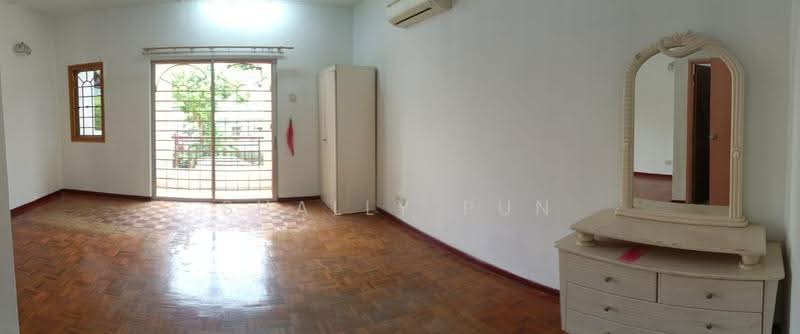 Rumah Teres 2-Tingkat untuk Dijual di Puchong (Selangor) - Shally Pun - Bedroom - PropertyGuru.com.my