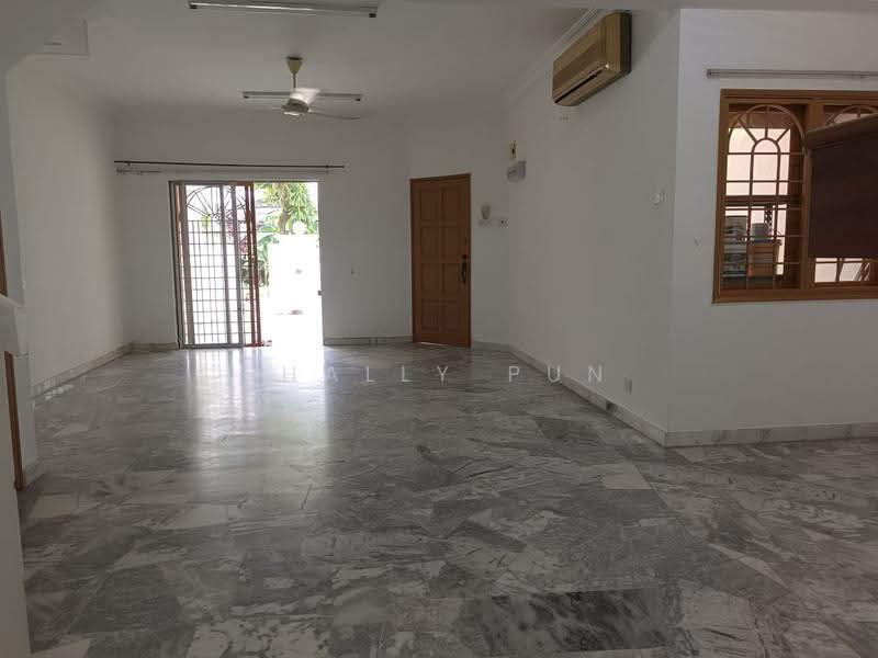 Rumah Teres 2-Tingkat untuk Dijual di Puchong (Selangor) - Shally Pun - Living Room - PropertyGuru.com.my