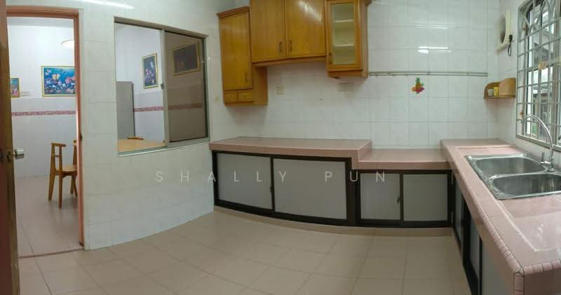 Rumah Teres 2-Tingkat untuk Dijual di Puchong (Selangor) - Shally Pun - Kitchen - PropertyGuru.com.my