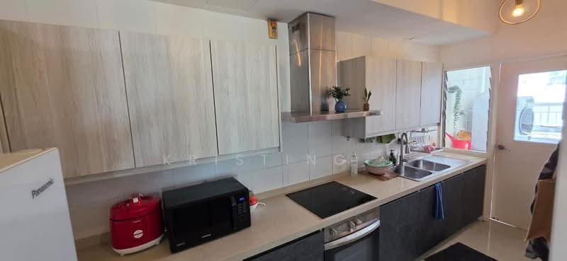 Service Residence for Sale at Solaris Dutamas - Kristing . - PropertyGuru.com.my