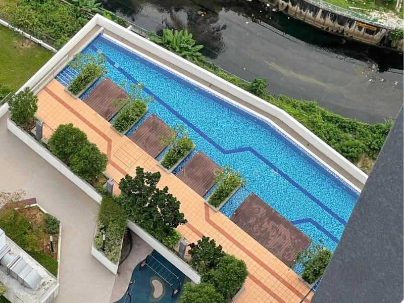 Kondominium untuk Disewa di Residensi Inspirasi - KINKI CHAN - Pool - PropertyGuru.com.my