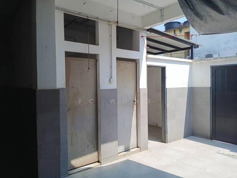 Kedai untuk Disewa di Seksyen 17 (Petaling Jaya) - FC Wong - Exterior - PropertyGuru.com.my