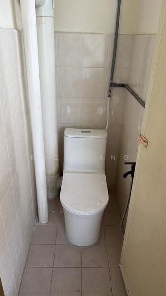 Apartment for Sale at Desa Indah Block 86 - Kaze Kang - Bathroom - PropertyGuru.com.my