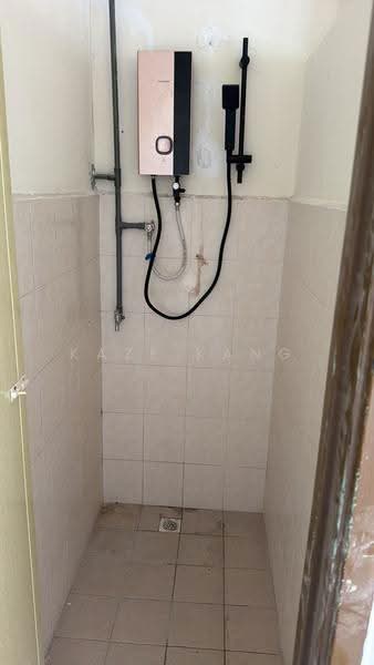 Apartment for Sale at Desa Indah Block 86 - Kaze Kang - Bathroom - PropertyGuru.com.my