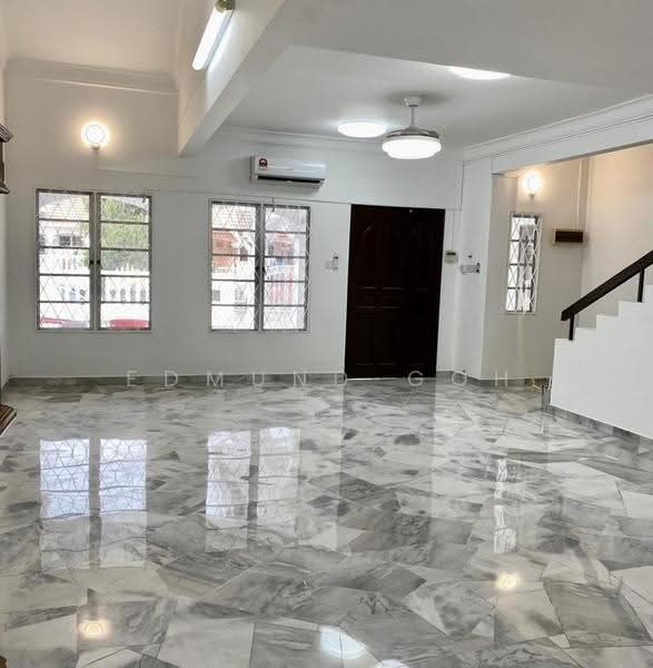 Rumah Teres 2-Tingkat untuk Dijual di Usj 9 (Subang Jaya) - Edmund Goh - Living Room - PropertyGuru.com.my