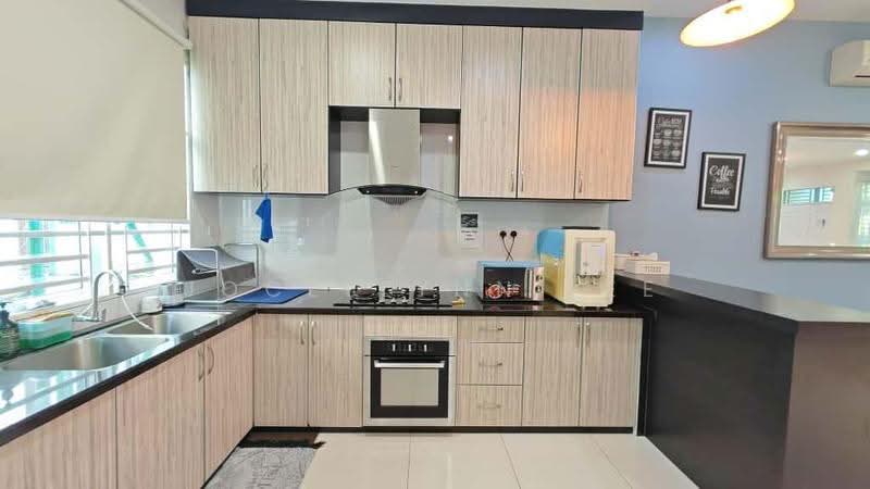 3-storey Terraced House for Rent in Batu Ferringhi (Batu Ferringhi) - Jocellynn Lee - Kitchen - PropertyGuru.com.my