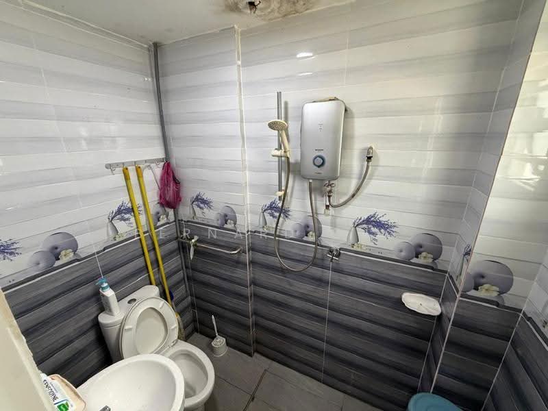 Rumah Teres 2-Tingkat untuk Dijual di M Residence 2 (Rawang) - Bernard Ong - Bathroom - PropertyGuru.com.my
