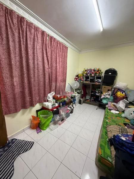Rumah Teres 2-Tingkat untuk Dijual di Taman Desa Cemerlang (Ulu Tiram) - Cyrus Yeap - Bedroom - PropertyGuru.com.my