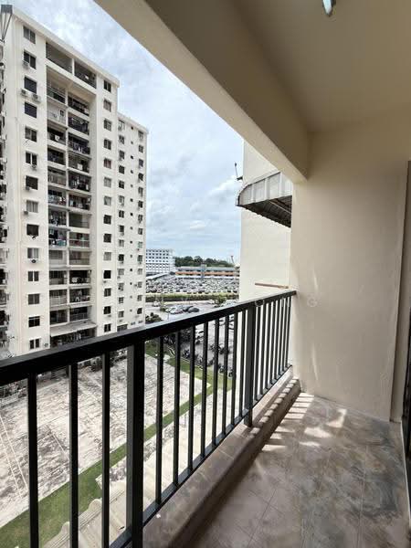 Pangsapuri untuk Dijual di Taman Seri Damai (B) - Fanny Wong - Balcony - PropertyGuru.com.my