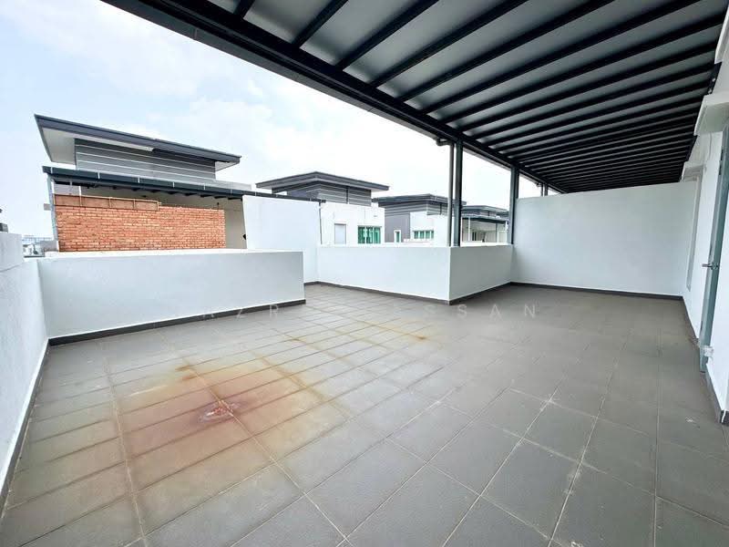 Semi-Detached House for Sale in Bandar Bukit Raja (Klang) - Nazri Hassan - Exterior - PropertyGuru.com.my