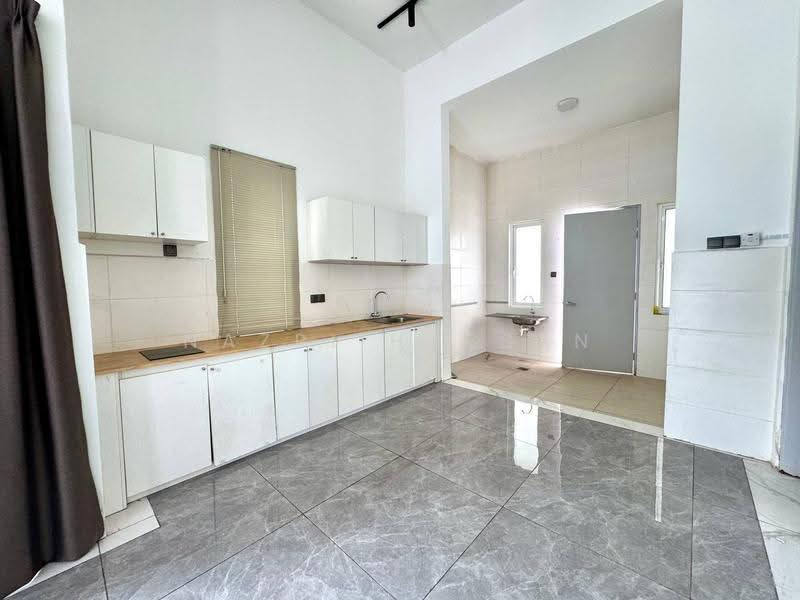 Semi-Detached House for Sale in Bandar Bukit Raja (Klang) - Nazri Hassan - PropertyGuru.com.my