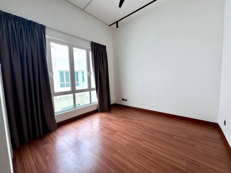 Semi-Detached House for Sale in Bandar Bukit Raja (Klang) - Nazri Hassan - Interior - PropertyGuru.com.my