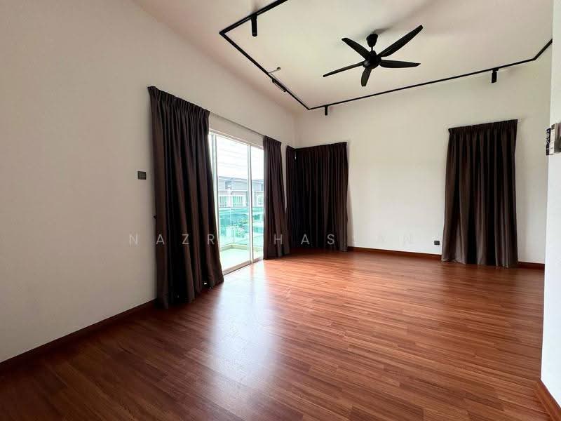 Semi-Detached House for Sale in Bandar Bukit Raja (Klang) - Nazri Hassan - PropertyGuru.com.my