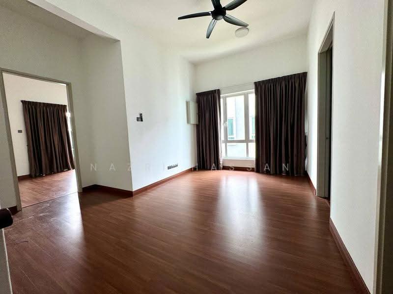 Semi-Detached House for Sale in Bandar Bukit Raja (Klang) - Nazri Hassan - Living Room - PropertyGuru.com.my