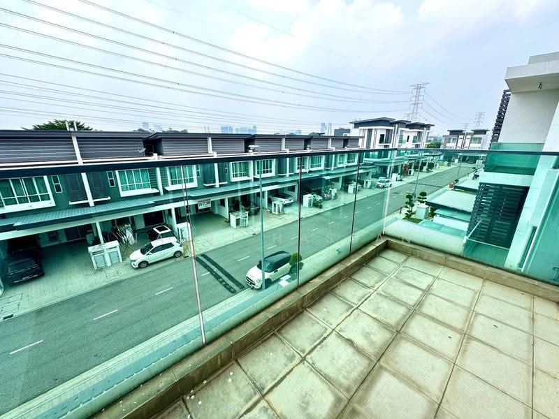 Semi-Detached House for Sale in Bandar Bukit Raja (Klang) - Nazri Hassan - PropertyGuru.com.my