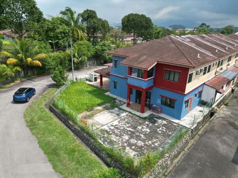 Rumah Teres 2-Tingkat untuk Dijual di Nilai (Negeri Sembilan) - Mohd Faizal - Exterior - PropertyGuru.com.my