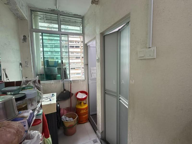 Rumah Flat untuk Dijual di Taman Terubong Indah (Majestic Heights) - Amanda Lam - Balcony - PropertyGuru.com.my