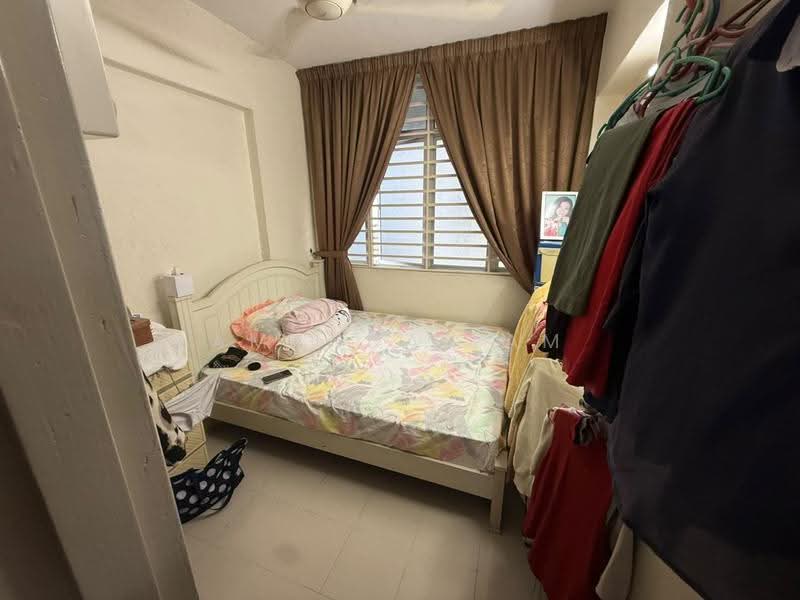 Rumah Flat untuk Dijual di Taman Terubong Indah (Majestic Heights) - Amanda Lam - Bedroom - PropertyGuru.com.my