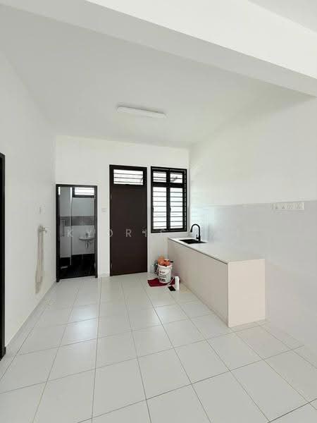 2-storey Terraced House for Rent in Johor Bahru (Johor) - Kyoris Loh - Kitchen - PropertyGuru.com.my