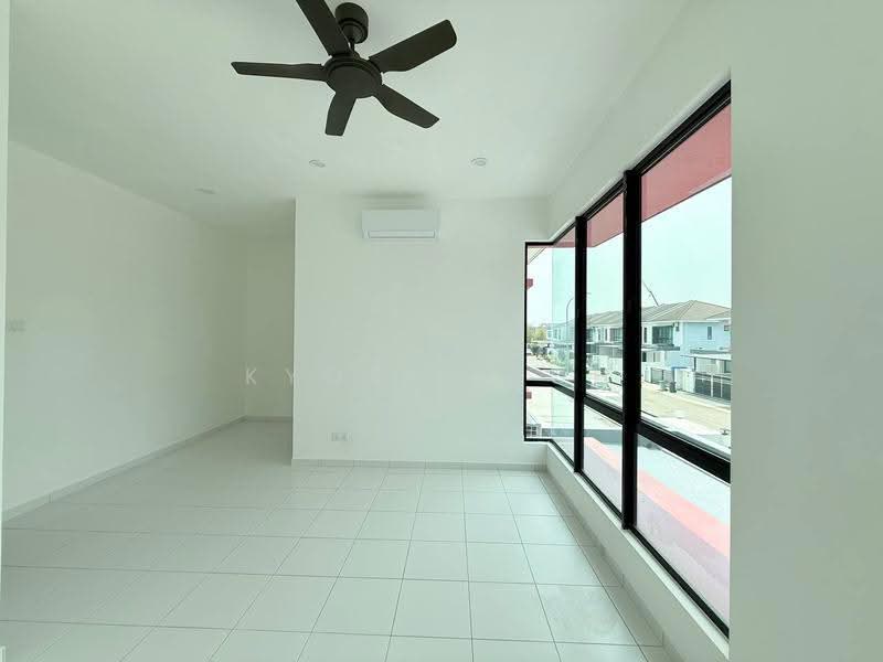 2-storey Terraced House for Rent in Johor Bahru (Johor) - Kyoris Loh - Living Room - PropertyGuru.com.my