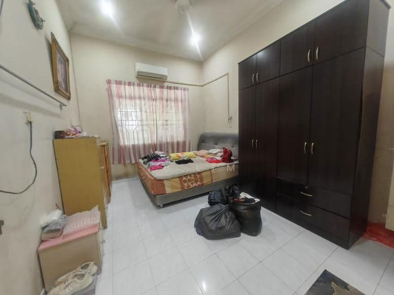 1-storey Terraced House for Sale in Taman Teman (Jasin) - YB Lim - PropertyGuru.com.my