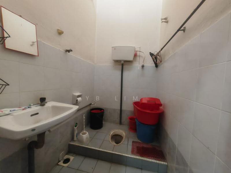 1-storey Terraced House for Sale in Taman Teman (Jasin) - YB Lim - PropertyGuru.com.my