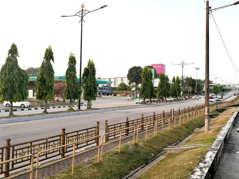 Shop / Office untuk Disewa di Taman Universiti (Skudai) - Keith Shum - Exterior - PropertyGuru.com.my