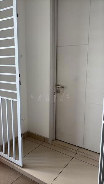 Kediaman Servis untuk Disewa di Meridin Bayvue Serviced Apartment - Cassie Chin - Entrance - PropertyGuru.com.my