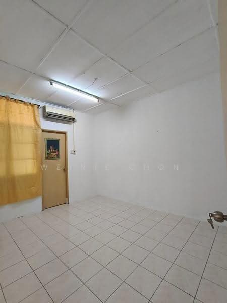 1-storey Terraced House for Sale in Taman Putri Kulai (Kulai) - Weinie Chon - PropertyGuru.com.my