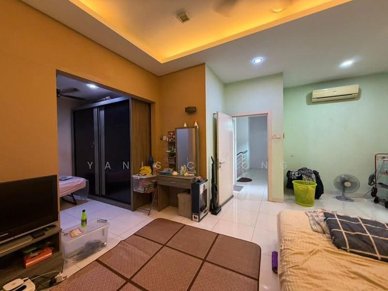 Semi-Detached House for Sale in One Sierra (Selayang) - Yanis Cheong - Bedroom - PropertyGuru.com.my