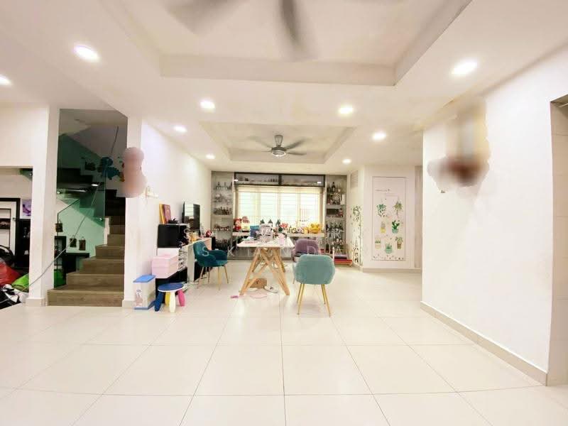 Semi-Detached House for Sale in Seksyen 5 Wangsa Maju (Wangsa Maju) - Shaziery Iskandar - Living Room - PropertyGuru.com.my