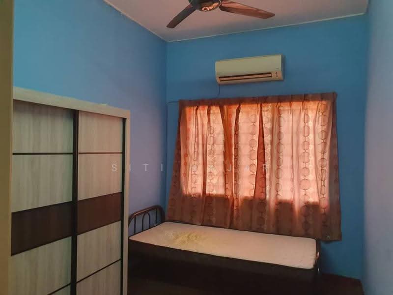 2-storey Terraced House for Sale in Seksyen U10 (Shah Alam) - Siti Hajar - Bedroom - PropertyGuru.com.my