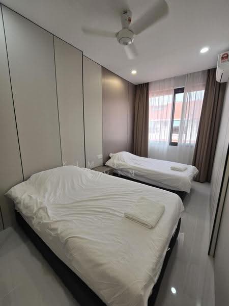 2-storey Terraced House for Rent in Taman Bunga Raja (Kota Kinabalu) - Kim Fuen Chin - Bedroom - PropertyGuru.com.my