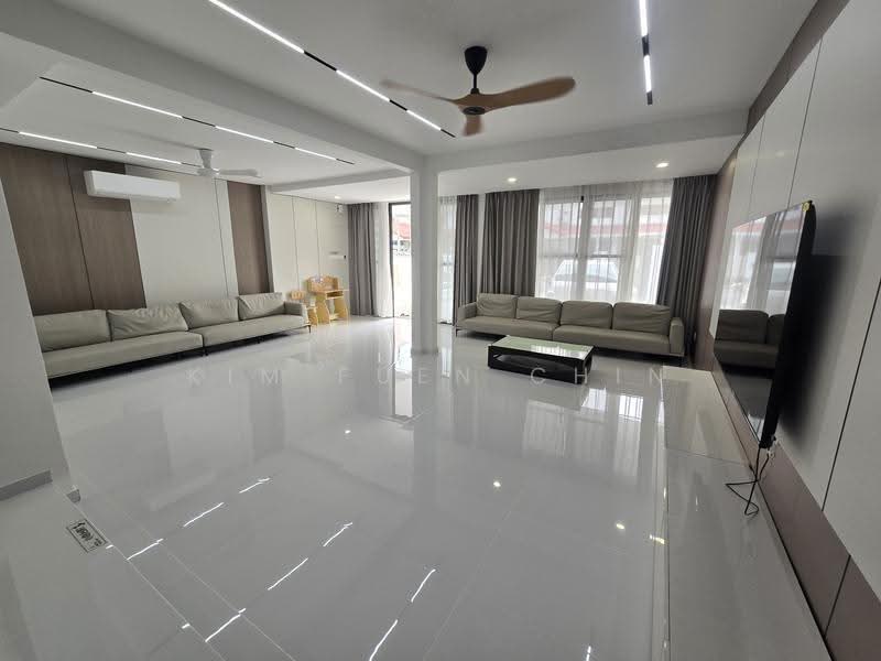 2-storey Terraced House for Rent in Taman Bunga Raja (Kota Kinabalu) - Kim Fuen Chin - Living Room - PropertyGuru.com.my