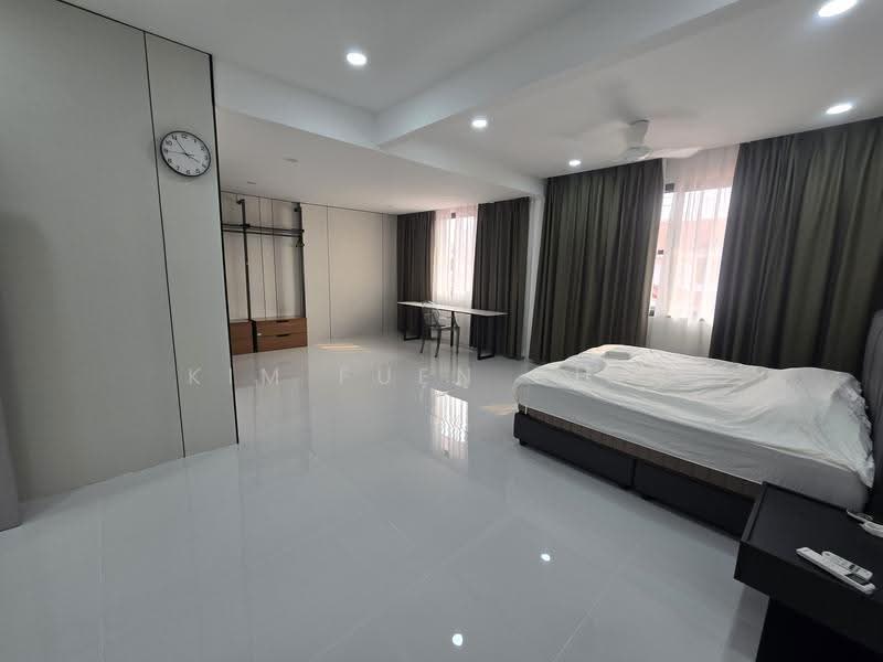 2-storey Terraced House for Rent in Taman Bunga Raja (Kota Kinabalu) - Kim Fuen Chin - Bedroom - PropertyGuru.com.my
