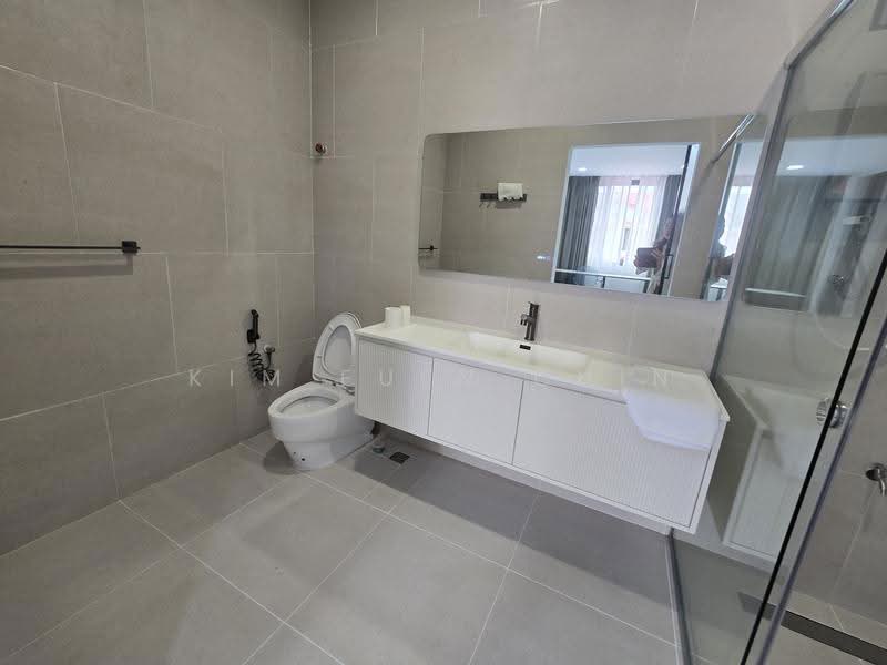 2-storey Terraced House for Rent in Taman Bunga Raja (Kota Kinabalu) - Kim Fuen Chin - Bathroom - PropertyGuru.com.my