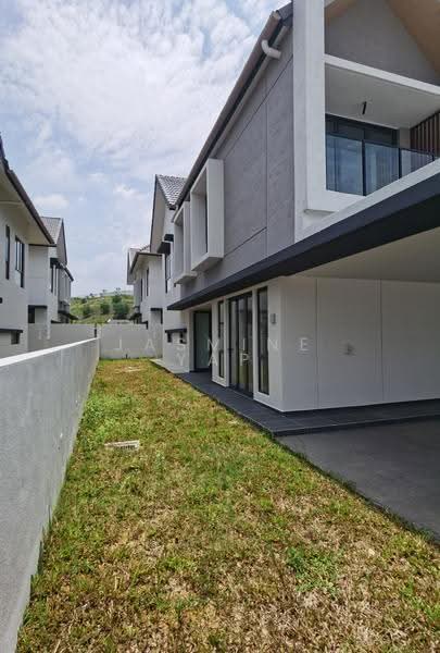 Semi-Detached House for Rent in Taman Sepang (Sepang) - Jasmine Yap - Exterior - PropertyGuru.com.my