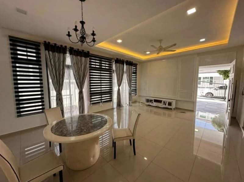 Rumah Kluster untuk Dijual di East Ledang (Iskandar Puteri (Nusajaya)) - Kinki Teow - Living Room - PropertyGuru.com.my