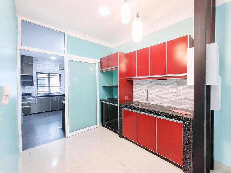 Rumah Teres 2-Tingkat untuk Dijual di Nilai Impian (Nilai) - Hawa Ibrahim - Kitchen - PropertyGuru.com.my