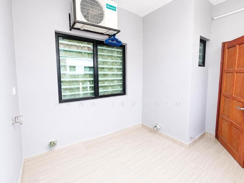 Rumah Teres 2-Tingkat untuk Dijual di Nilai Impian (Nilai) - Hawa Ibrahim - PropertyGuru.com.my